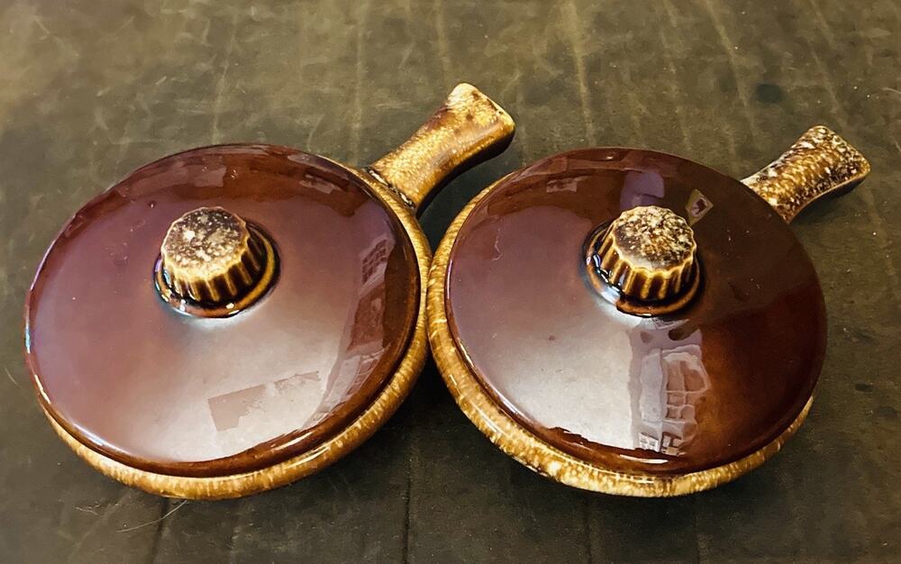 Two Vtg Hull Brown Drip Glaze MCM Soup lidded handle soup Chili bowl 1960- 1985